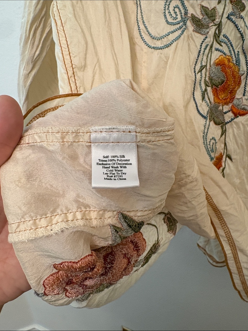 Johnny Was Embroidered Floral Button-Up Blouse - Cream 100% Silk - Picture 6 of 6